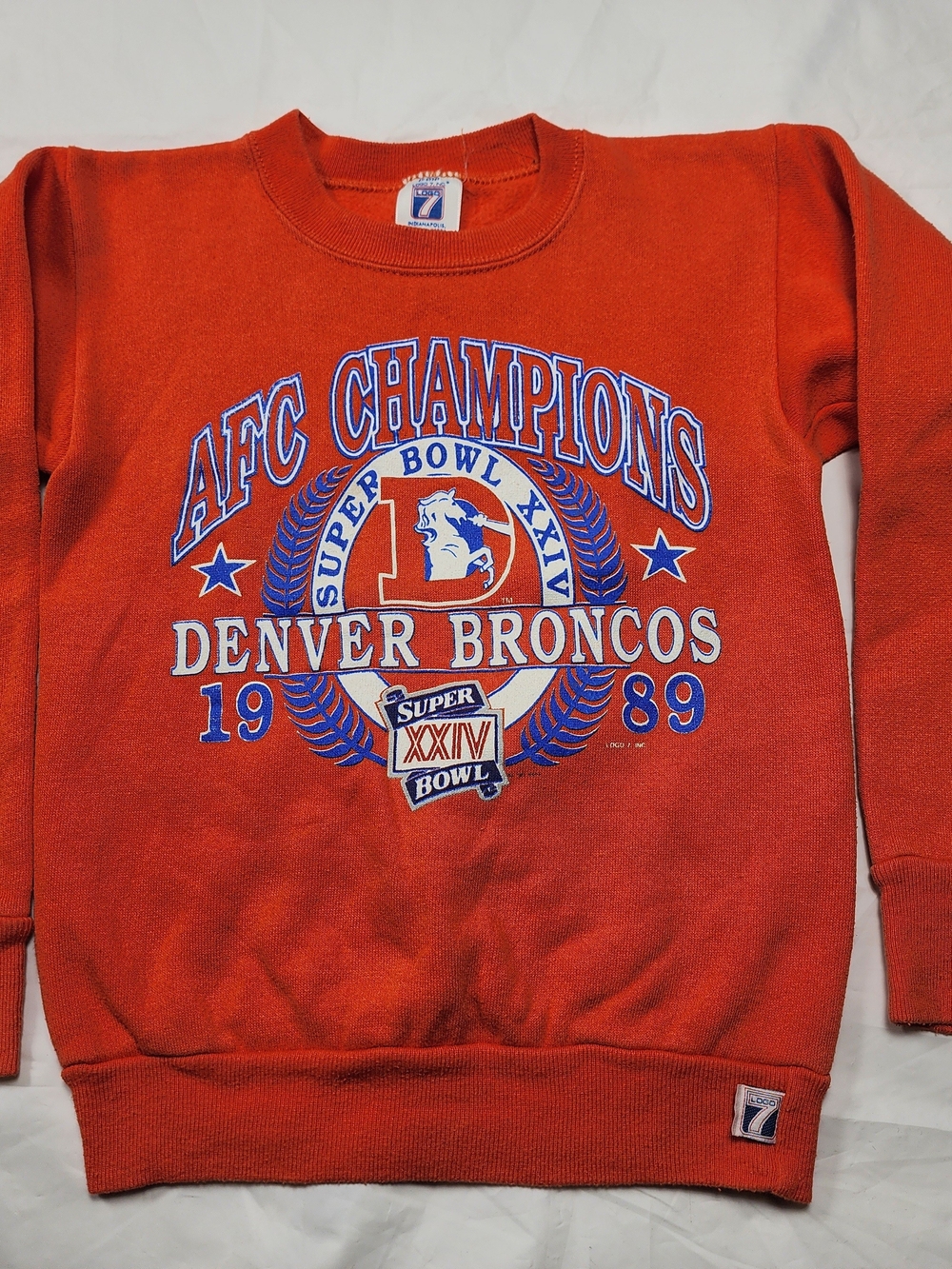 LOGO 7 Denver Broncos AFC Champions Orange Sweatshirt Kids Size Medium (10-12)